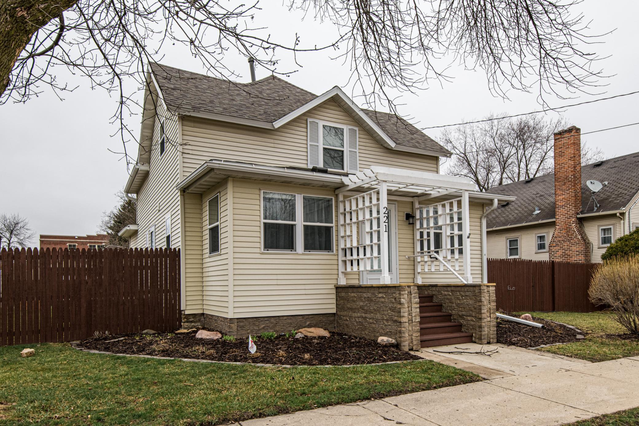 221 7th Street Northwest Rochester, MN 55901 - Photo 1 of 1