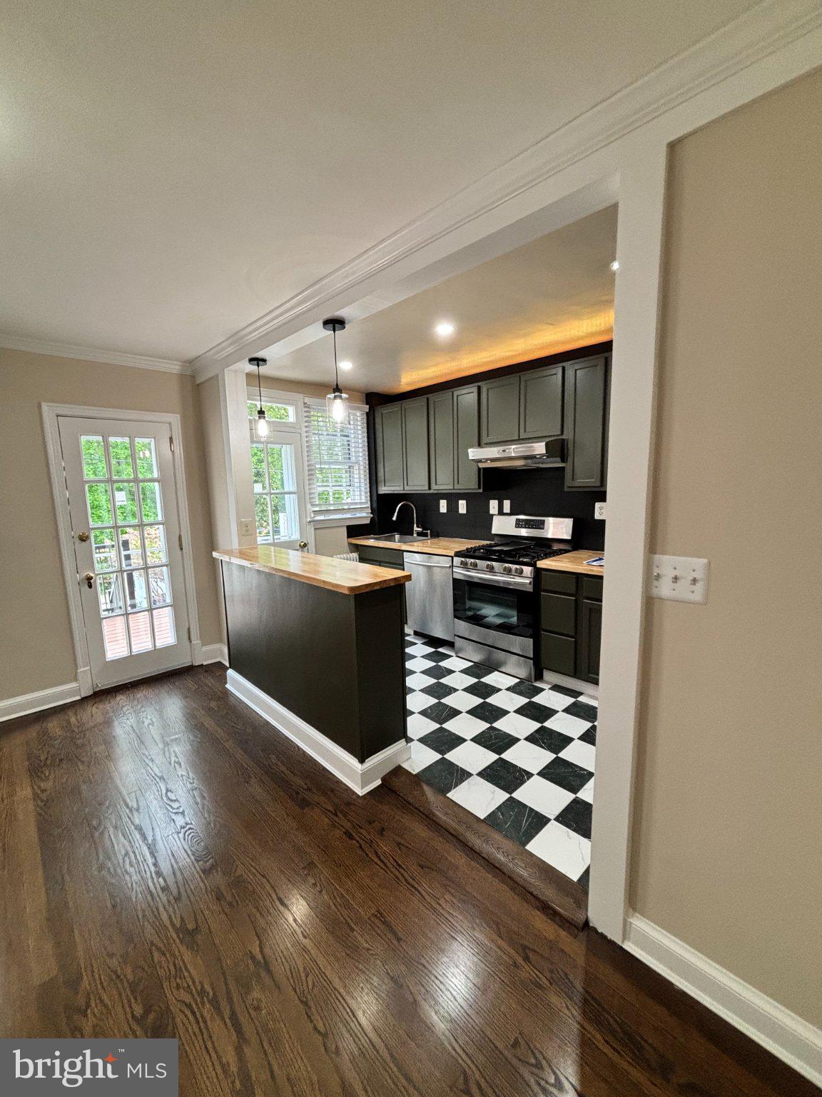3756 W Street Northwest Washington, DC 20007 - Photo 6 of 20 Chic kitchen with classic black and white.