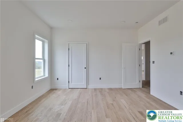 $699,900 | 464 Long Lane Road, Walnutport, PA 18088