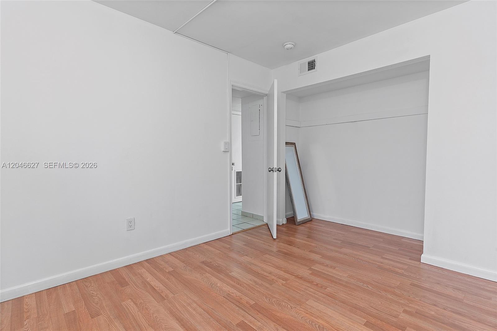 10112 Southwest 23rd Street Miami, FL 33165 - Photo 26 of 32
