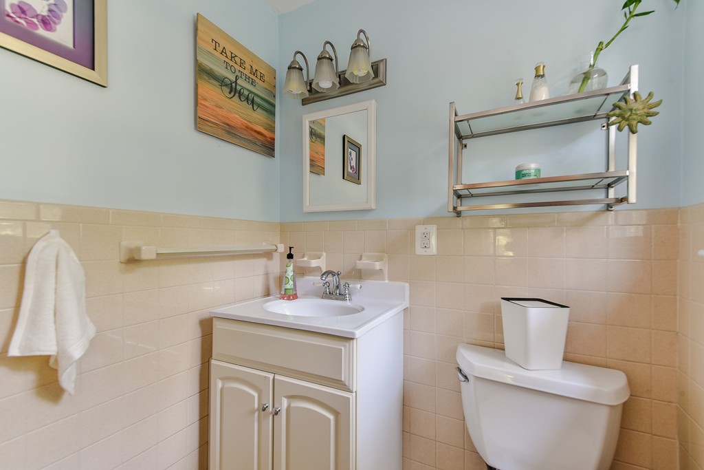 20 Eaton Road Framingham, MA 01701 - Photo 12 of 30 Gallery Image 12