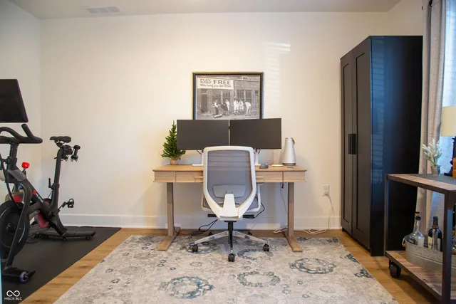 $2,350 | 743 Bates Street, Indianapolis, IN 46202