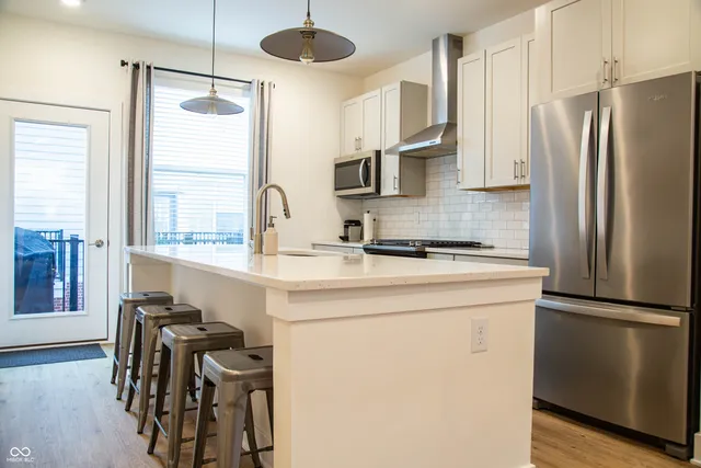 $2,350 | 743 Bates Street, Indianapolis, IN 46202