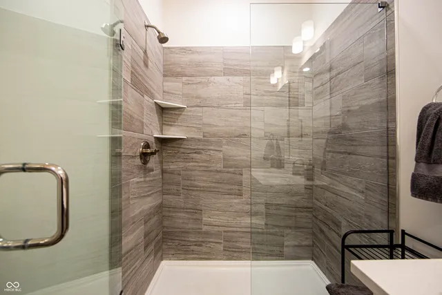 $2,350 | 743 Bates Street, Indianapolis, IN 46202