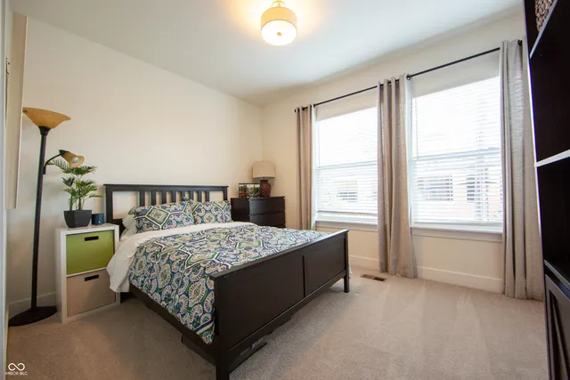 $2,350 | 743 Bates Street, Indianapolis, IN 46202