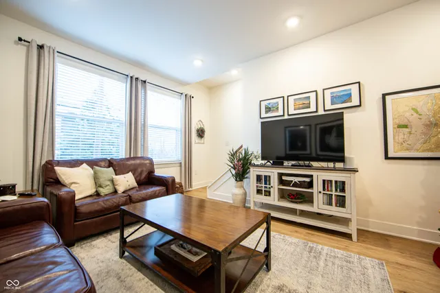 $2,350 | 743 Bates Street, Indianapolis, IN 46202