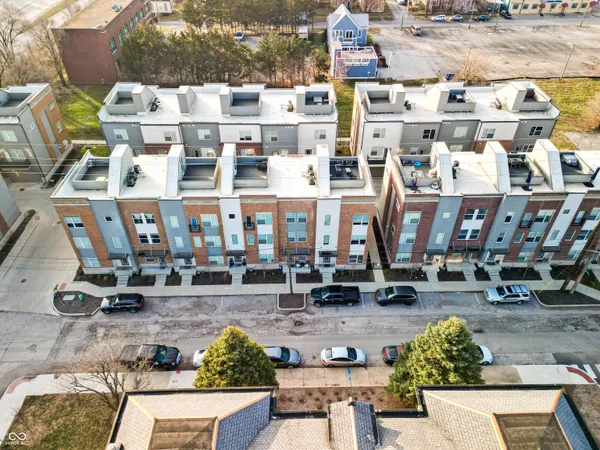 $2,250 | 743 Bates Street, Indianapolis, IN 46202