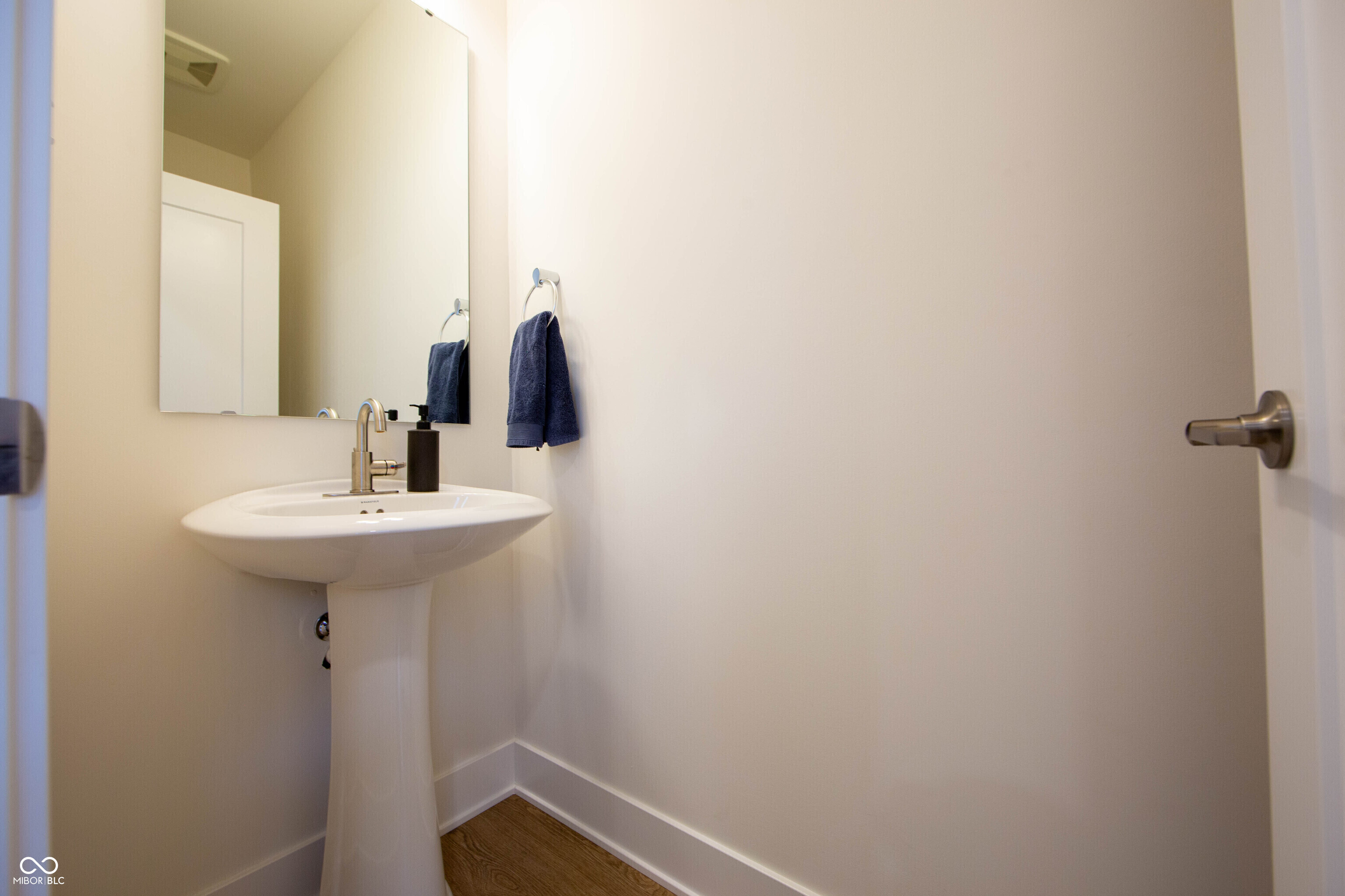 743 Bates Street Indianapolis, IN 46202 - Photo 31 of 34