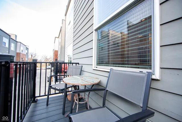 $2,350 | 743 Bates Street, Indianapolis, IN 46202