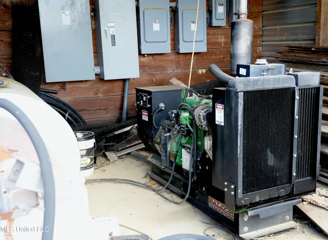 $788,000 | 320 Billy Davis Road, Silver Creek, MS 39663