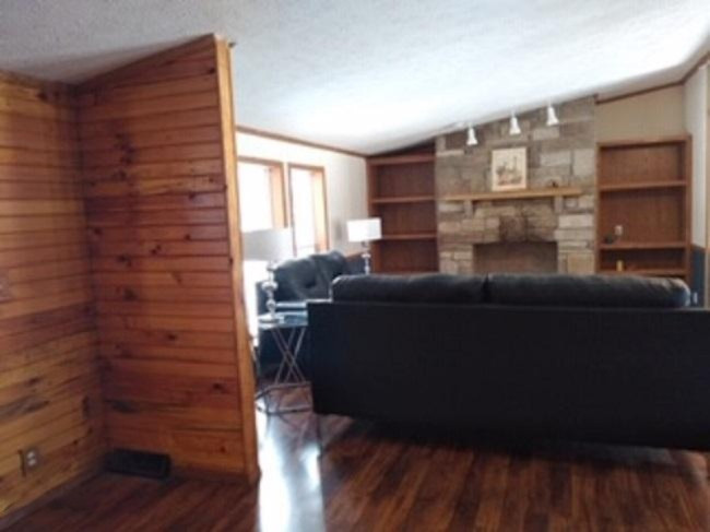 50495 Burlington Road Marcellus, MI 49067 - Photo 3 of 13 family room 2