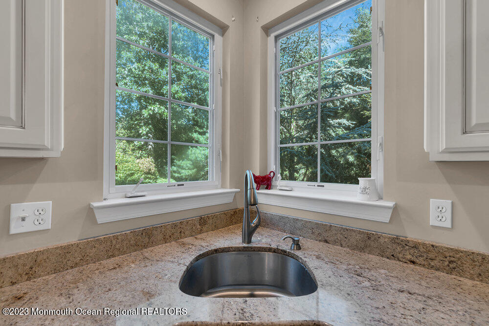 30 Erin Drive Jackson, NJ 08527 - Photo 34 of 105 034_dsc08241