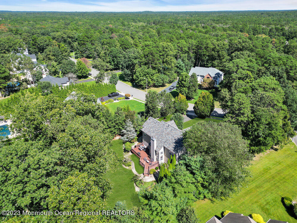 30 Erin Drive Jackson, NJ 08527 - Photo 74 of 105 073_dji_0825-1