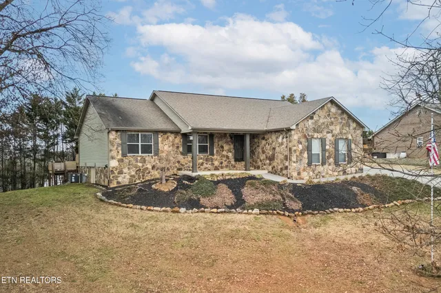 $421,000 | 3443 Ardennes Drive, Maryville, TN 37801