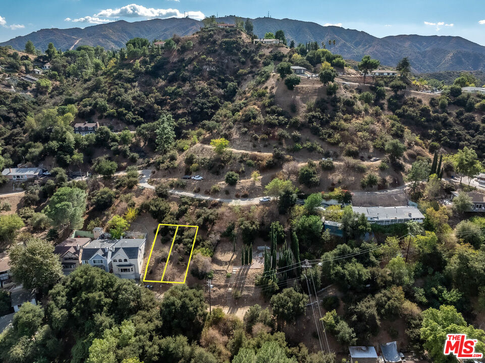 7122 High Cliff Trail Tujunga, CA 91042 - Photo 2 of 8