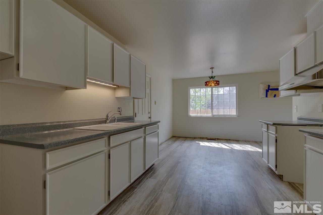 3045 Accacia Way Reno, NV 89503 - Photo 3 of 17 Photo 3