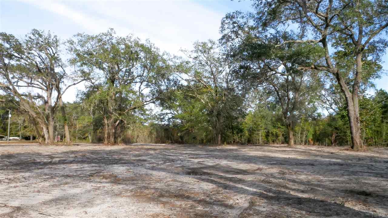 7061 Richard Lane Road Milton, FL 32583 - Photo 9 of 33 Gallery Image 9