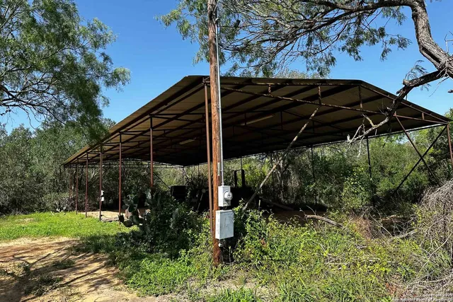 $1,186,400 | 0 Fm 1303, Floresville, TX 78114