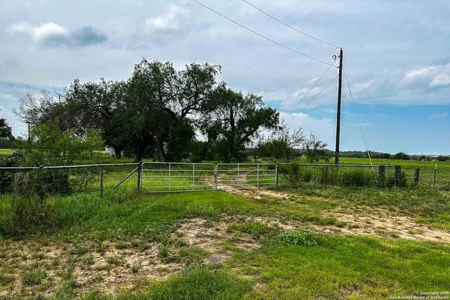 $1,186,400 | 0 Fm 1303, Floresville, TX 78114