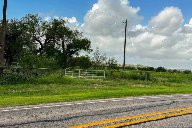 $1,186,400 | 0 Fm 1303, Floresville, TX 78114