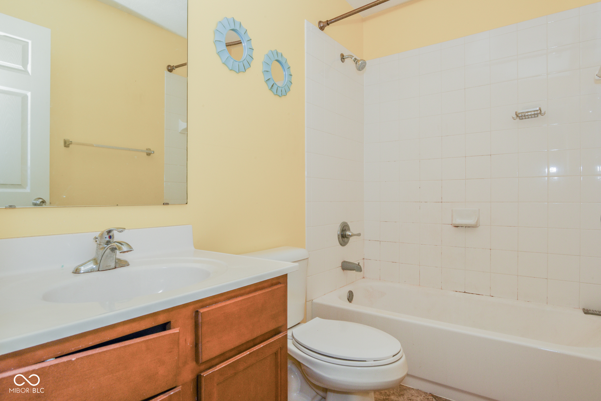 450 Angelina Way Avon, IN 46123 - Photo 9 of 12