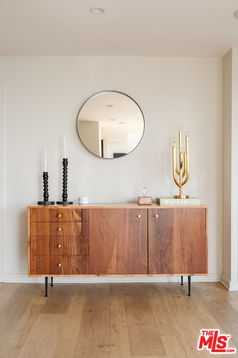 9318 Warbler Way Los Angeles, CA 90069 - Photo 11 of 46 a view of a livingroom with furniture