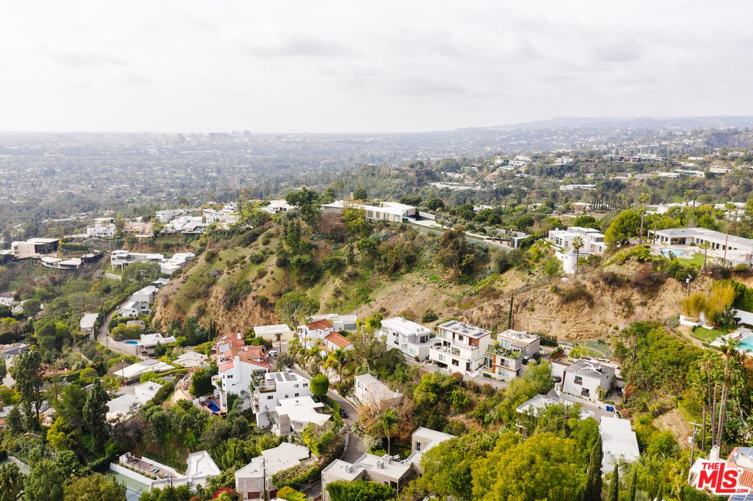 9318 Warbler Way Los Angeles, CA 90069 - Photo 40 of 46 an aerial view of multiple house