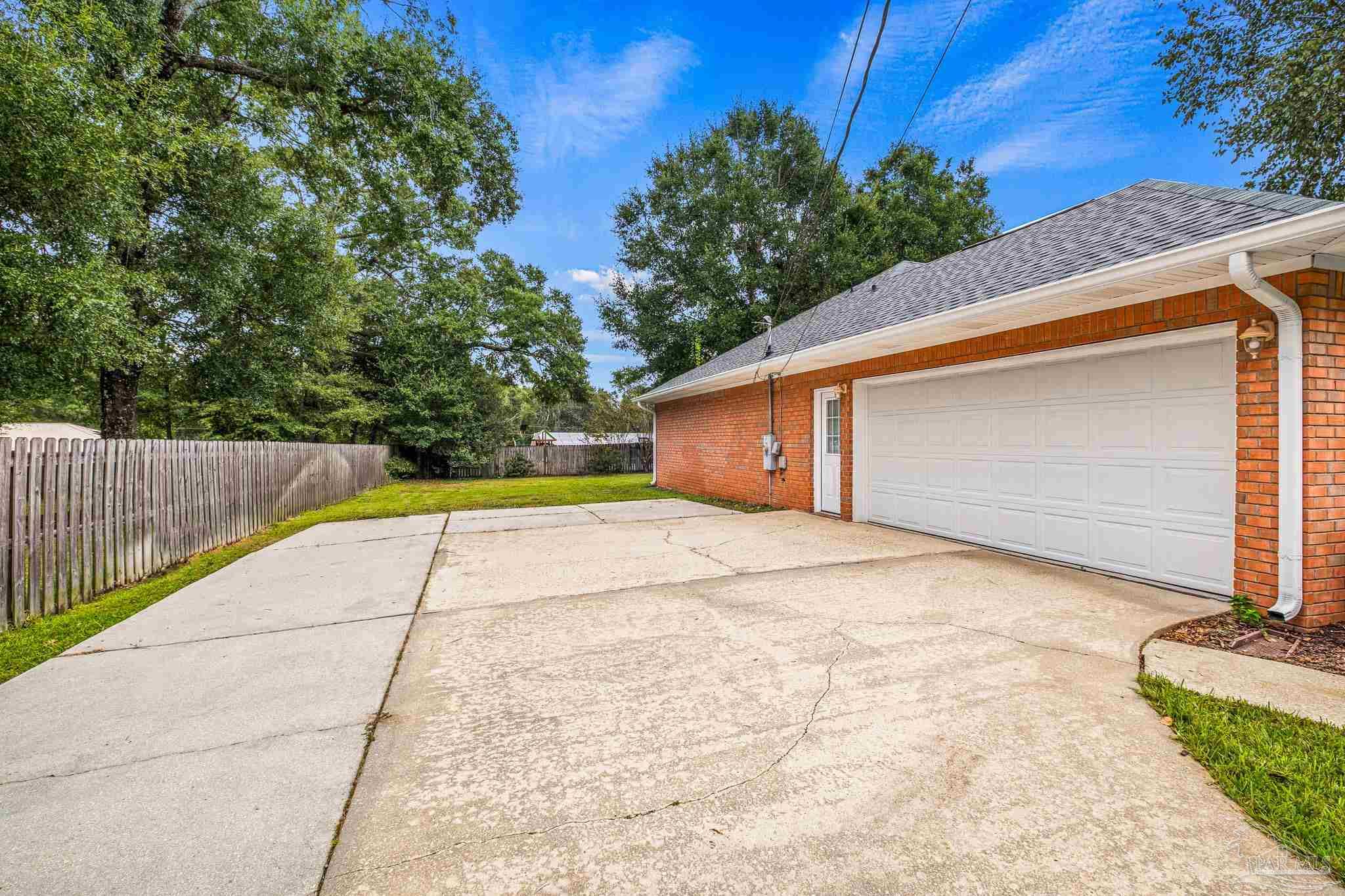 4868 Van Horn Road Milton, FL 32583 - Photo 4 of 43