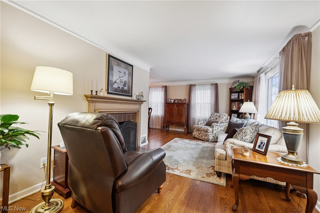 1255 Roland Road Lyndhurst, OH 44124 - Photo 4 of 28