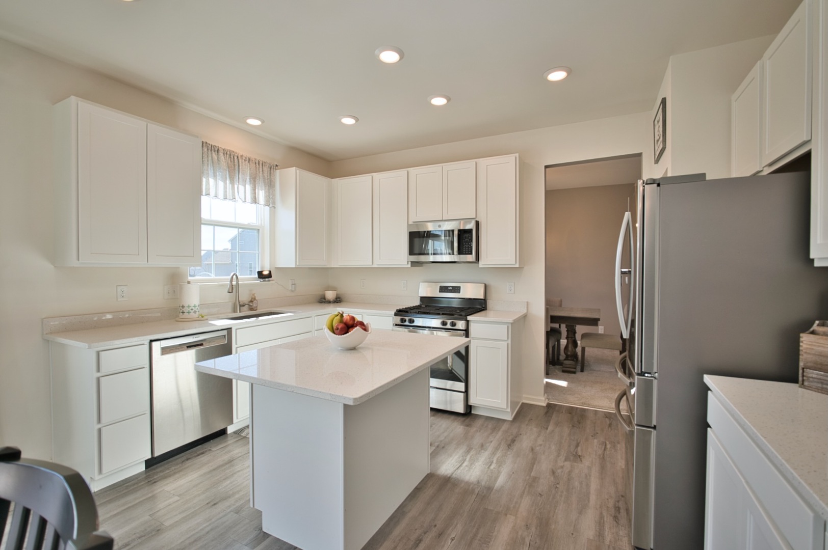 574 Coach Road Yorkville, IL 60560 - Photo 15 of 58