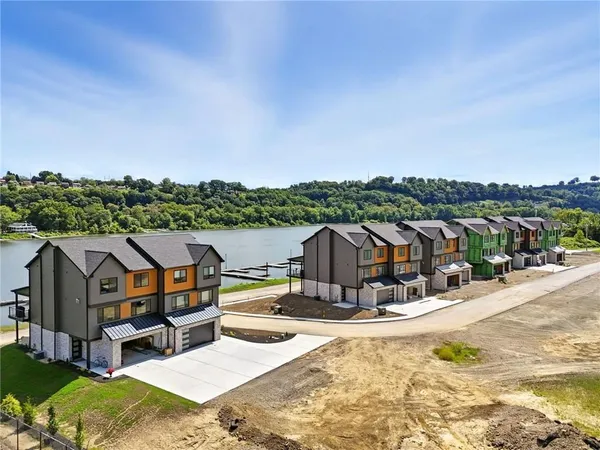 $760,000 | 141 Miramar Drive, Unit 11A, Pittsburgh, PA 15238