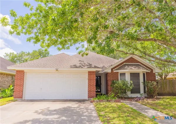 $255,000 | 225 Spur Drive, Victoria, TX 77904