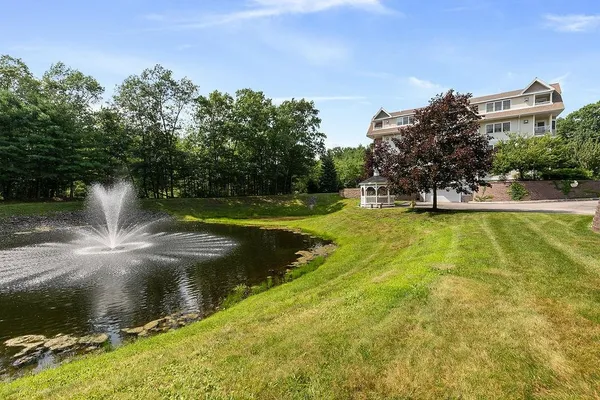 $490,000 | 1 Sterling Hill Lane, Unit 135, Exeter, NH 03833