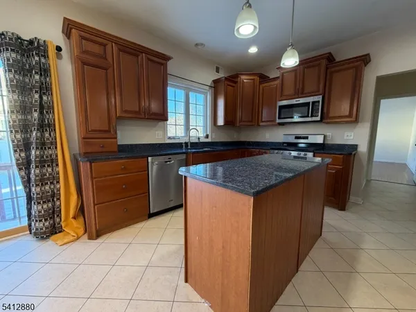 $4,500 | 105 Churchill Avenue, Somerset, NJ 08873