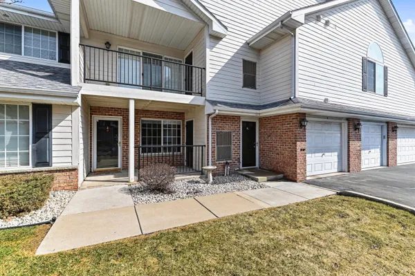 $224,000 | 1504 24th Avenue, Unit 2, Kenosha, WI 53140