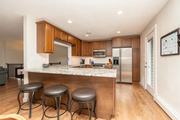 $374,900 | 107 South Belmont Drive, Mankato, MN 56001