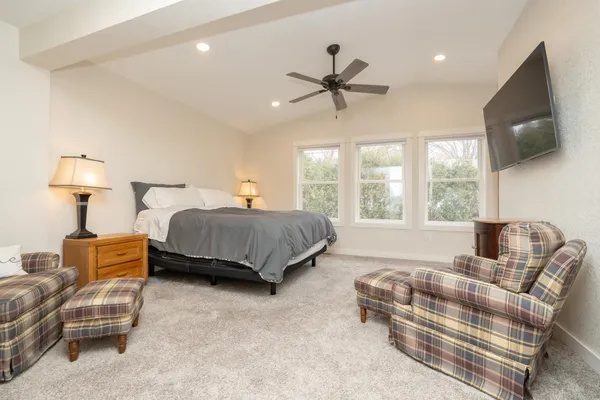 $374,900 | 107 South Belmont Drive, Mankato, MN 56001