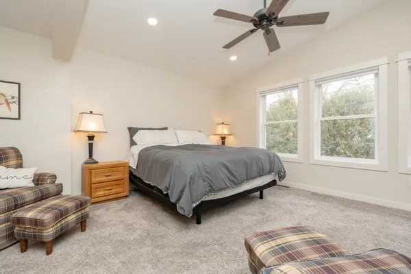$374,900 | 107 South Belmont Drive, Mankato, MN 56001