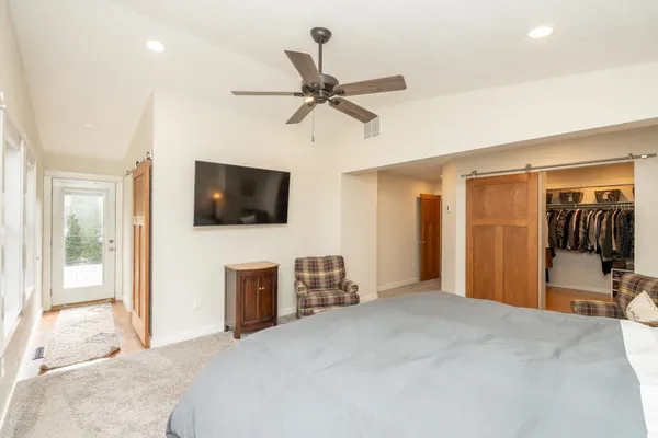 $374,900 | 107 South Belmont Drive, Mankato, MN 56001