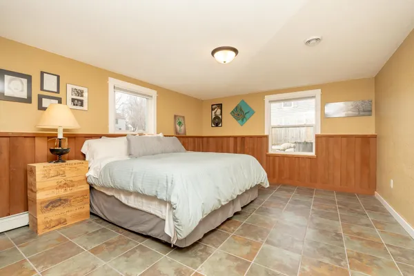 $374,900 | 107 South Belmont Drive, Mankato, MN 56001