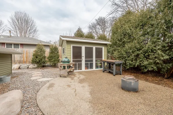 $374,900 | 107 South Belmont Drive, Mankato, MN 56001