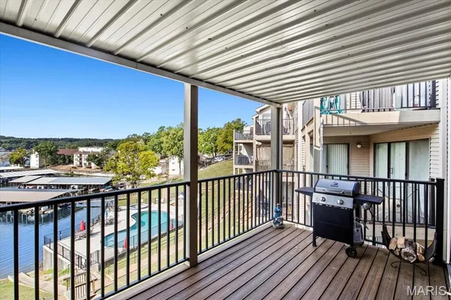 $234,900 | 40 Robinwood Drive, Unit 2C, Lake Ozark, MO 65049