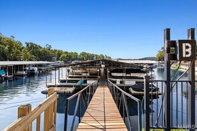 $234,900 | 40 Robinwood Drive, Unit 2C, Lake Ozark, MO 65049