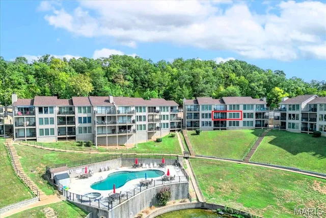 $234,900 | 40 Robinwood Drive, Unit 2C, Lake Ozark, MO 65049