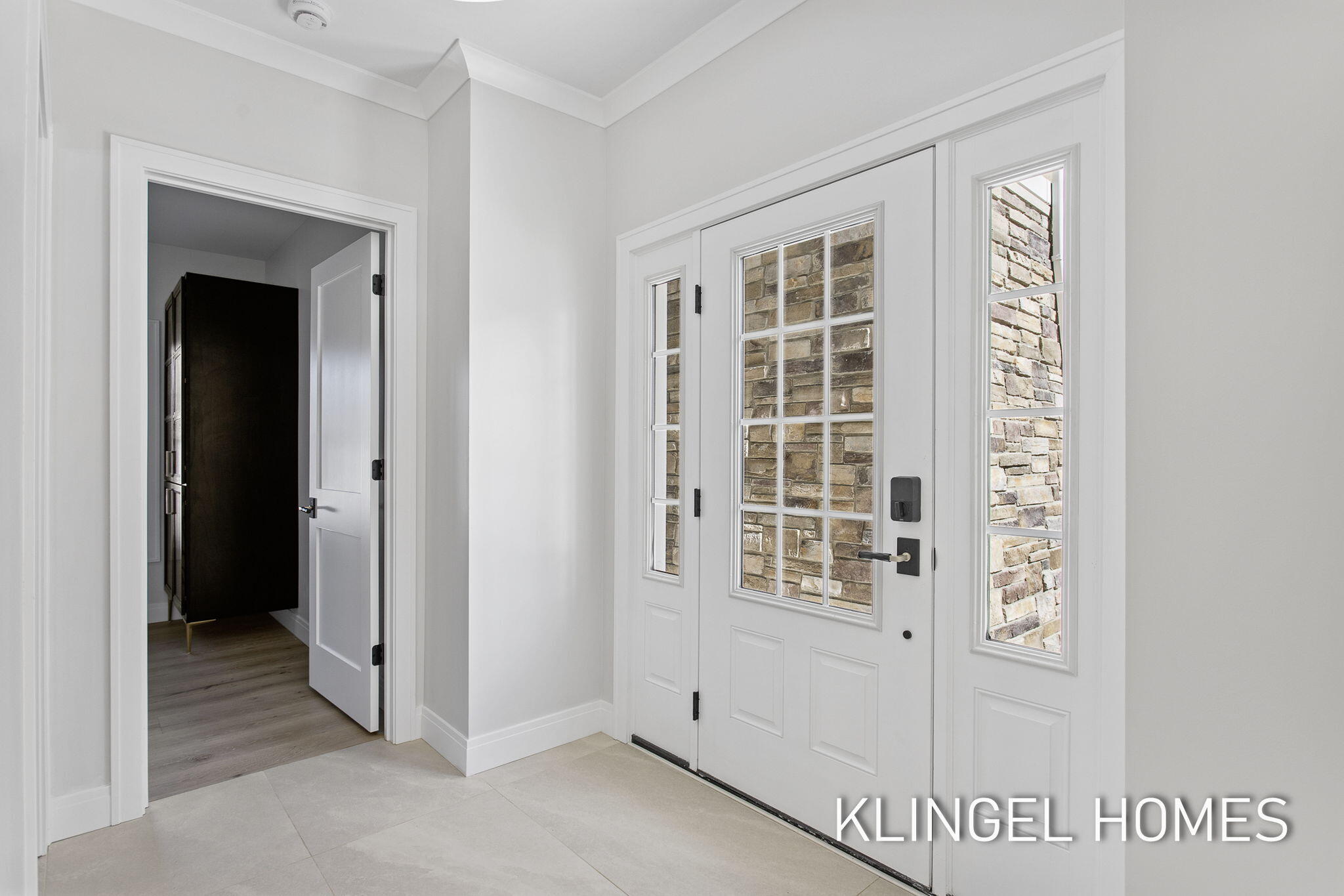 930 West Savidge Street, Unit 7 Spring Lake, MI 49456 - Photo 2 of 25 66-web-or-mls-930-w-savidge-st-7