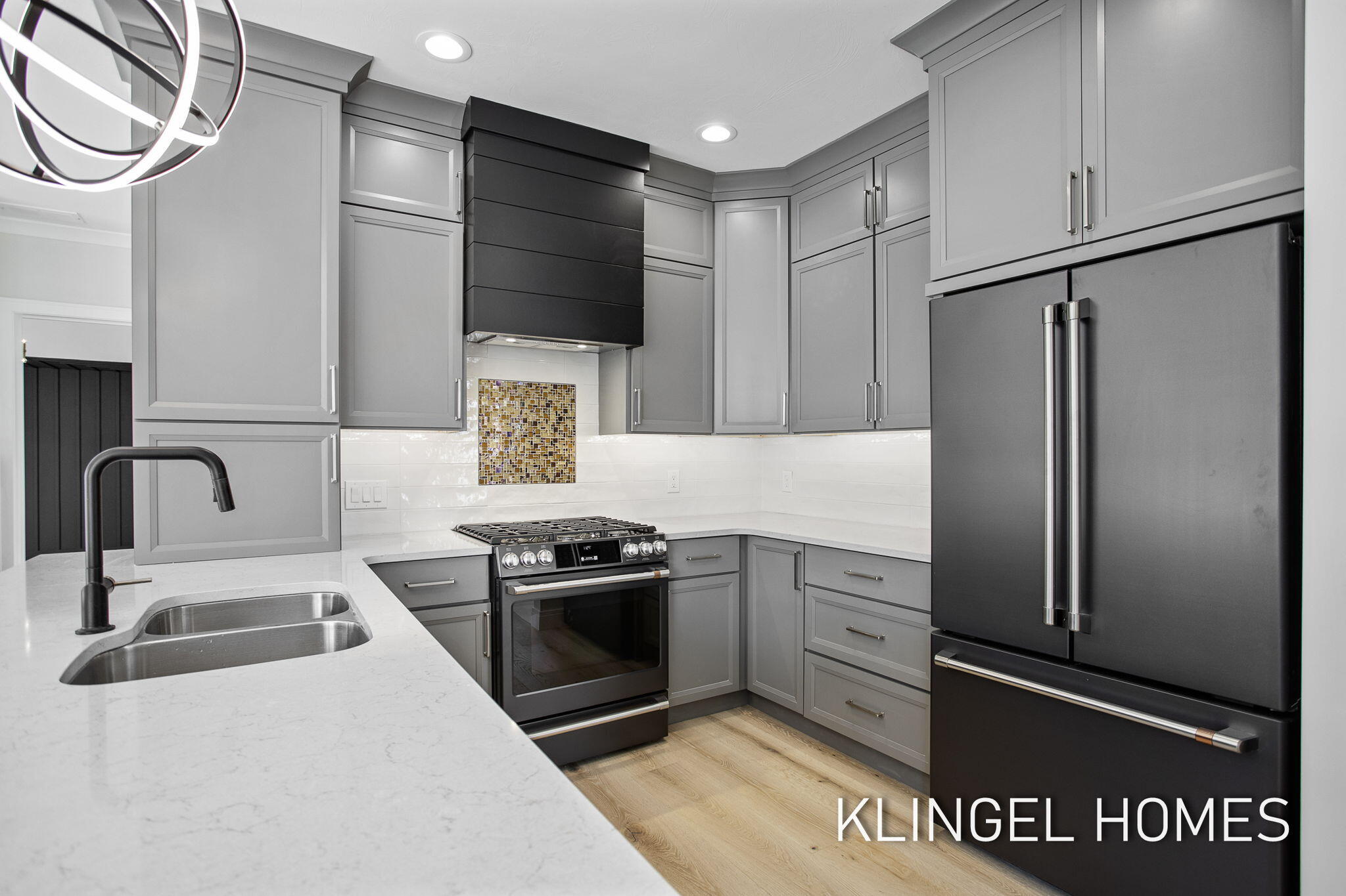 930 West Savidge Street, Unit 7 Spring Lake, MI 49456 - Photo 4 of 25 70-web-or-mls-930-w-savidge-st-7