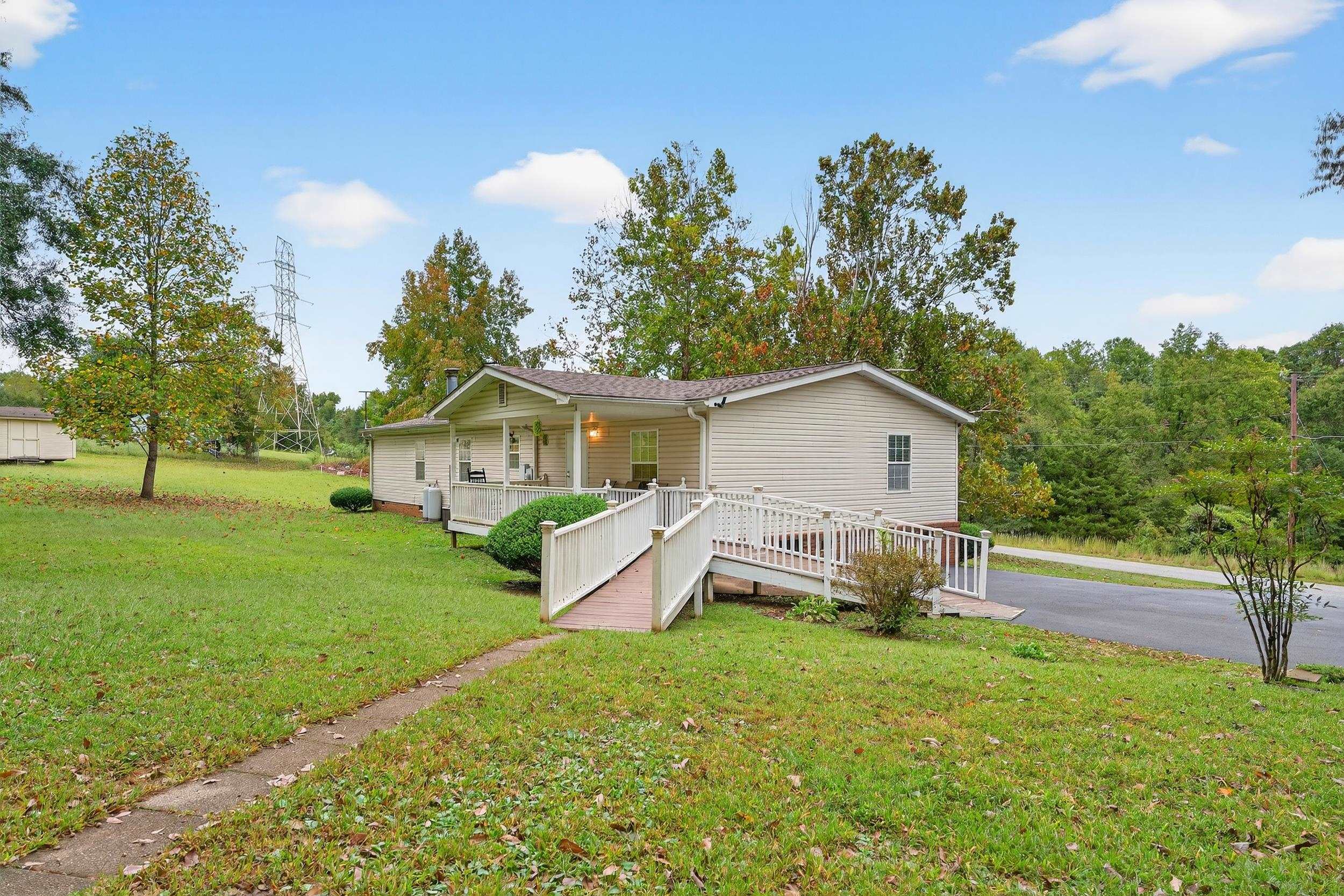 118 Settle Avenue Campobello, SC 29322 - Photo 28 of 36