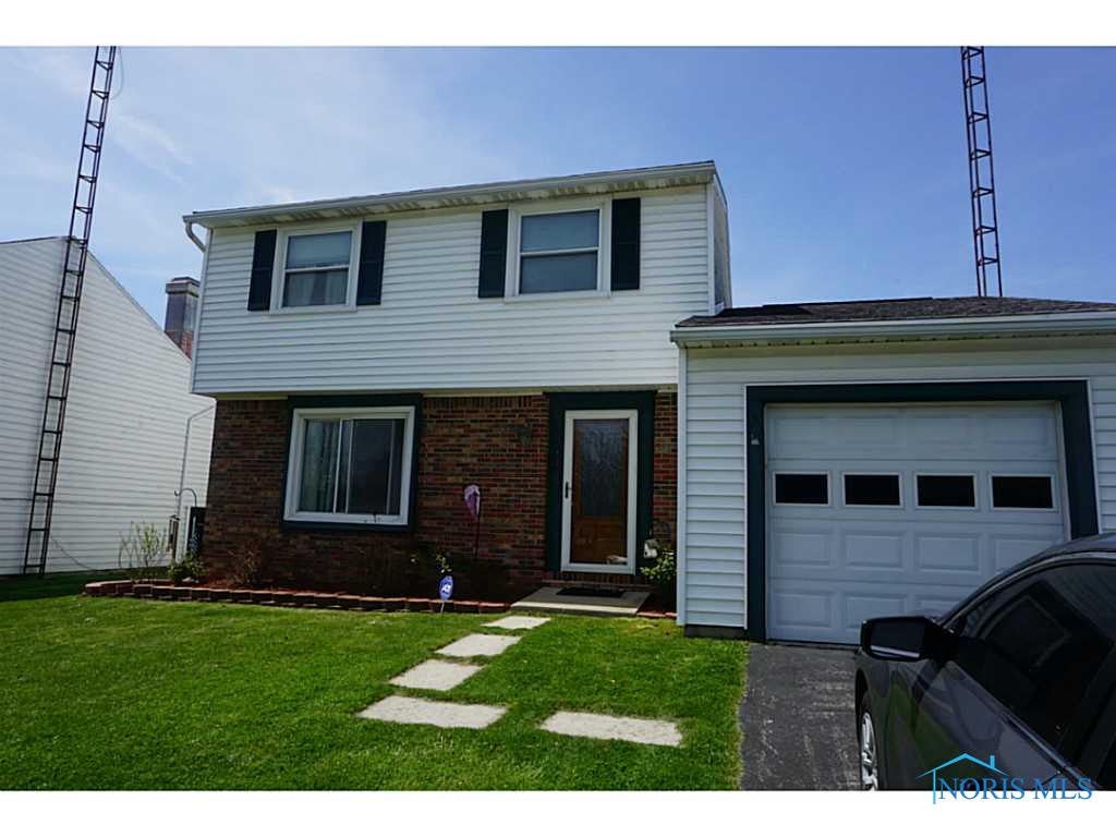 5539 Brook Point Road Toledo, OH 43611 - Photo 1 of 20 Exterior Front.