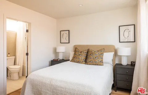 $6,250 | 1144 17th Street, Unit 6, Santa Monica, CA 90403