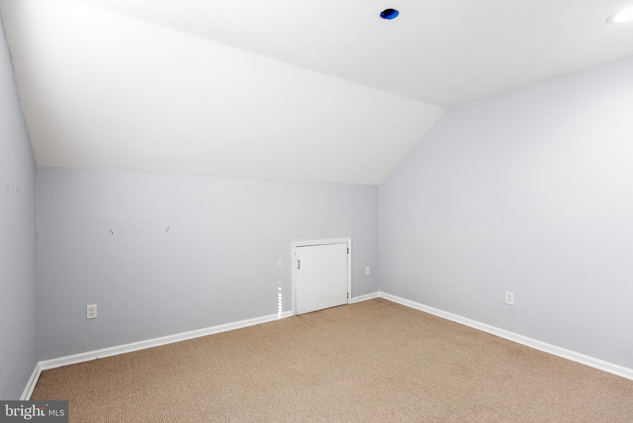 962 Chanticleer Cherry Hill, NJ 08003 - Photo 33 of 38 a view of an empty room